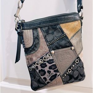 Coach pacth work slingbag